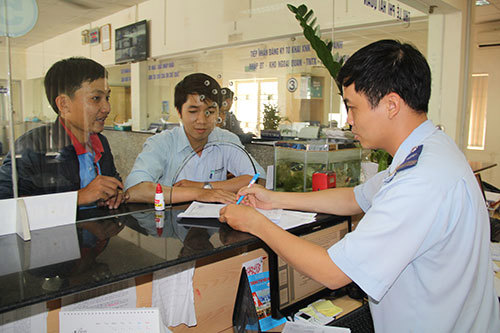 Cục Hải quan Bình Dương đã chỉ đạo các Chi cục thành lập Tổ theo dõi, đôn đốc thu hồi nợ thuế