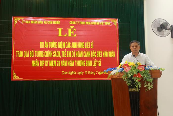 Tổng Gi&aacute;m đốc DATC Phạm Mạnh Thường ph&aacute;t biểu tại Lễ tri &acirc;n tượng niệm c&aacute;c Anh h&ugrave;ng liệt sĩ v&agrave; trao qu&agrave; đối tượng ch&iacute;nh s&aacute;ch, trẻ em c&oacute; ho&agrave;n cảnh kh&oacute; khăn tại x&atilde; Cam Nghĩa, huyện Cam Lộ, tỉnh Quảng Trị