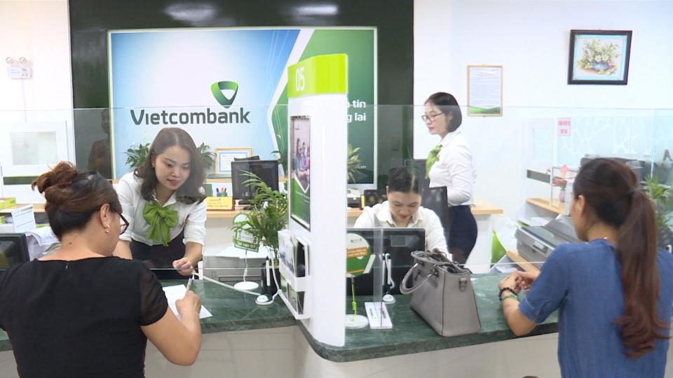 Hiện tổng nguồn vốn và dư nợ của Phòng giao dịch Quang Trung đạt gần 400 tỷ đồng với hàng nghìn khách hàng là tổ chức, cá nhân thường xuyên giao dịch.