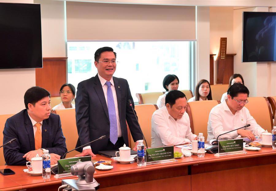 Ông Nguyễn Thanh Tùng - Phó Tổng Giám đốc phụ trách Ban điều hành Vietcombank, Trưởng ban triển khai Dự án phát biểu tại buổi lễ