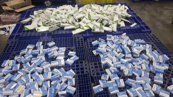 Mặt hàng thuốc và kit test Covid là mặt hàng nhập khẩu có điều kiện, phải được Bộ Y tế cấp phép nhập khẩu