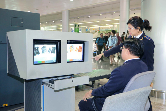 Đến nằm 2025, 100% c&aacute;c thủ tục h&agrave;nh ch&iacute;nh cấp ph&eacute;p, kiểm tra chuy&ecirc;n ng&agrave;nh cho h&agrave;ng h&oacute;a xuất khẩu, nhập khẩu, qu&aacute; cảnh được thực hiện th&ocirc;ng qua Cơ chế một cửa quốc gia