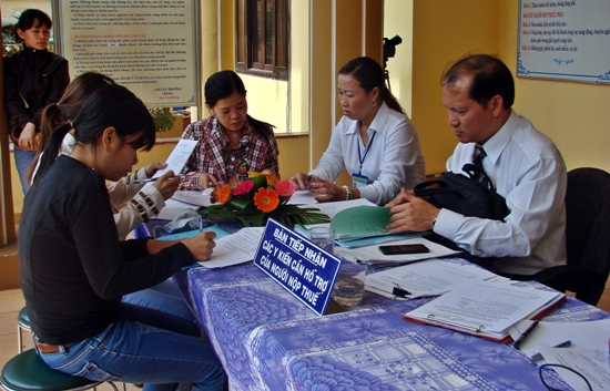 Tăng cường đối thoại, lắng nghe, giải đáp khó khăn vướng mắc cho người nộp thuế là một trong những nhiệm vụ hàng đầu được Cục Thuế Đắk Lắc tổ chức thường xuyên. 