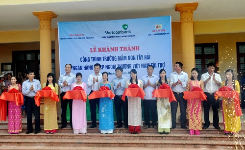 Lễ cắt băng khánh thành trường mầm non Thanh Hải