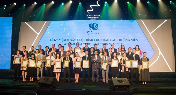 Công ty cổ phần Phân bón Dầu khí Cà Mau đạt top 15 báo cáo thường niên tốt nhất năm 2016. 