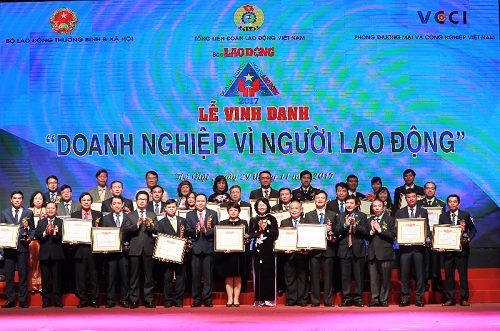 Đạm Cà Mau vinh dự nhận giải thưởng "Doanh nghiệp tiêu biểu vì người lao động" lần thứ 2