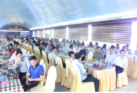 Chương trình “Cà phê doanh nhân” do Cục Hải quan tỉnh Quảng Ninh tổ chức.