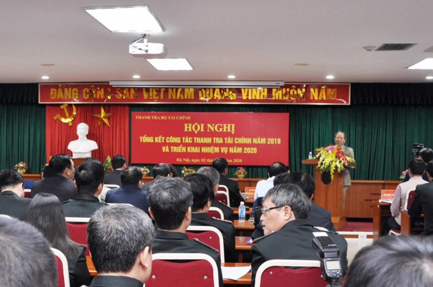 Quang cảnh hội nghị.
