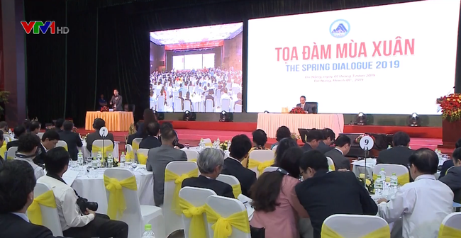 Tọa đàm mùa Xuân 2019 có sự góp mặt của hơn 500 đại biểu.