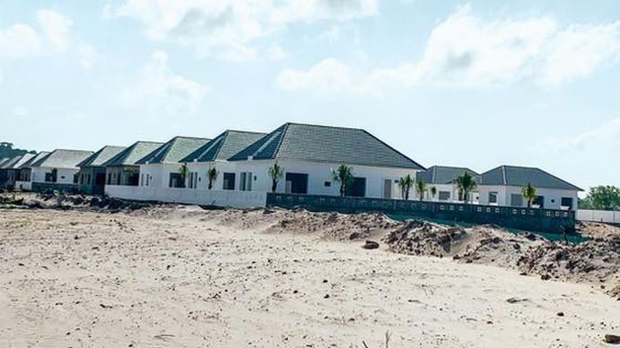 Hơn 40 căn nhà xây dựng trái phép mọc lên trước sự bất lực của chính quyền xã Dương Tơ.