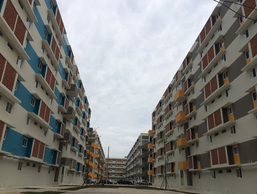 Sở dĩ có chuyện giá nhà ở xã hội có những nơi cao hơn nhà ở thương mại là do thị trường bất động sản cạnh tranh khốc liệt.