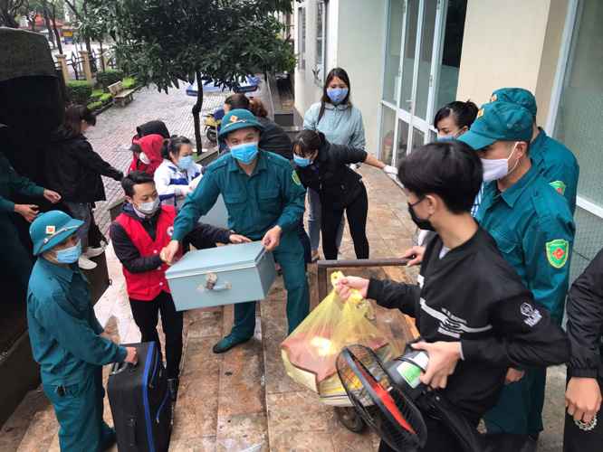 Hà Nội quy định chế độ đặc thù trong phòng, chống dịch Covid-19.