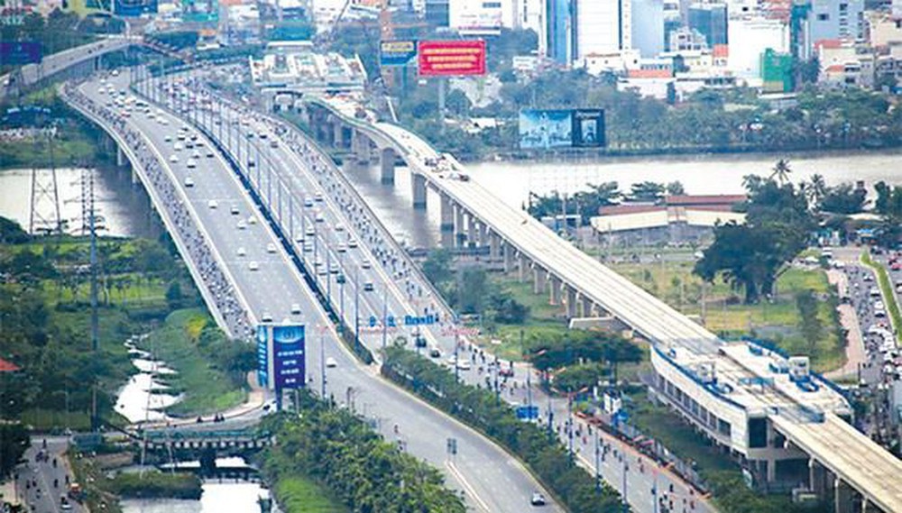 Bộ Tài chính kiến nghị các đơn vị sớm hoàn thành đưa vào sử dụng các công trình kết cấu hạ tầng lớn, quan trọng, phát huy tối đa công suất thiết kế, hiệu quả kinh tế - xã hội.