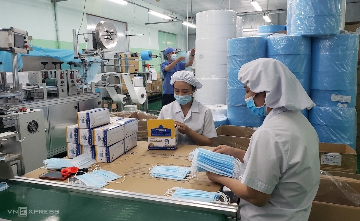 Tổng cục Hải quan chỉ đạo tạo mọi thuận lợi cho xuất khẩu khẩu trang y tế.
