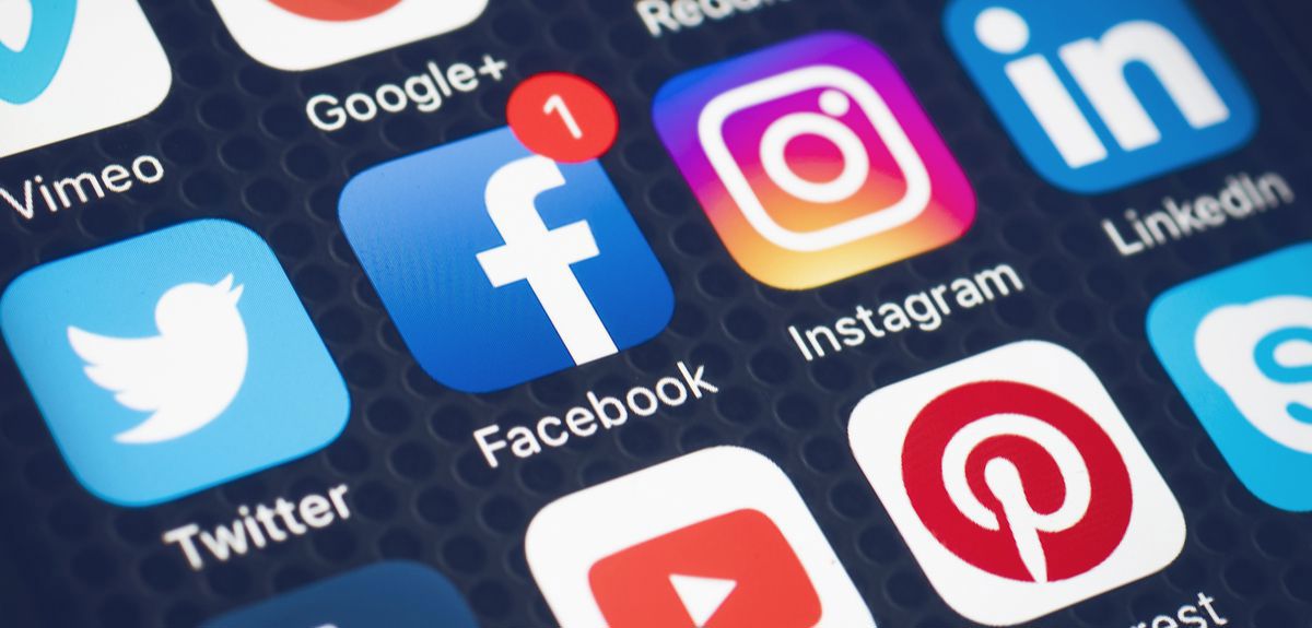 Hàng loạt ứng dụng trên iPhone bị lỗi thoát ra ngoài vì Facebook.
