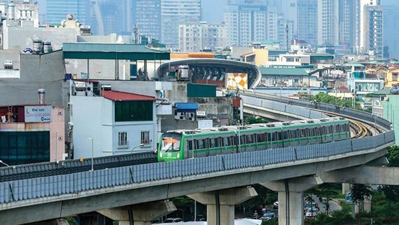 Dự án đường sắt Cát Linh - Hà Đông sau nhiều lần lỡ hẹn đến nay vẫn chưa đưa vào khai thác.
