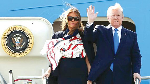 Tổng thống Mỹ Donald Trump đến Anh.