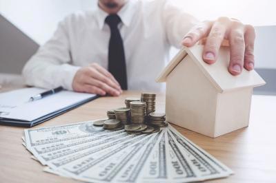 Tín dụng bất động sản tăng chậm.