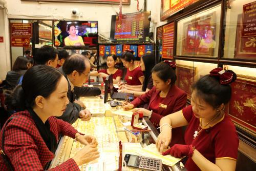 Giá vàng trong nước sáng 3/7 tăng 1 triệu đồng/lượng.