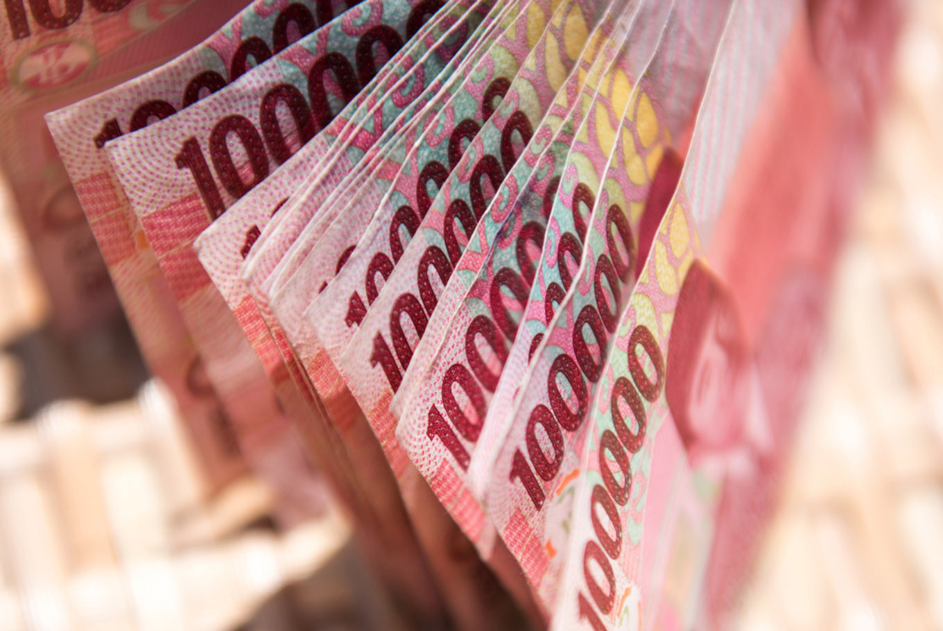 Indonesia sẽ phát hành gần 64 tỷ USD trái phiếu chính phủ trong năm nay .