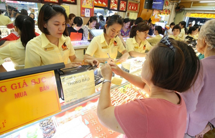 Giá vàng trong nước tăng phi mã lên 41,57 triệu đồng mỗi lượng.