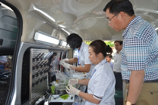 Vẫn còn không ít trường hợp chồng chéo khi hàng hóa phải cùng lúc thực hiện nhiều thủ tụckiểm tra chuyên ngành.