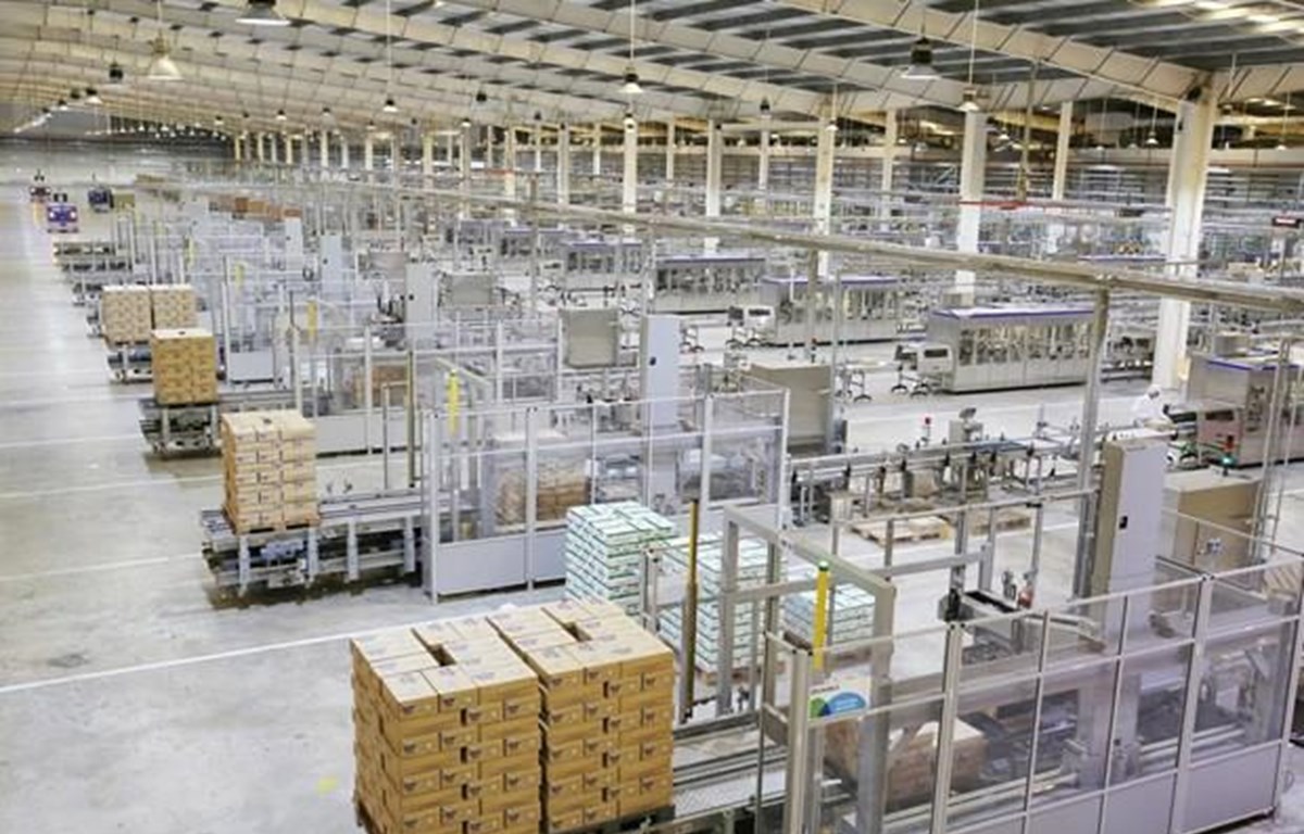 Sau cổ phần hóa, Công ty cổ phần sữa Việt Nam - Vinamilk tiếp tục phát triển mạnh và được Forbes Việt Nam đánh giá là Công ty niêm yết tốt nhất Việt Nam năm thứ 7 liên tiếp. (Ảnh: VNM/Vietnam+)