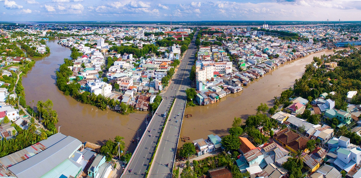 Hậu Giang cơ cấu lại hệ thống tổ chức tín dụng gắn với xử lý nợ xấu.