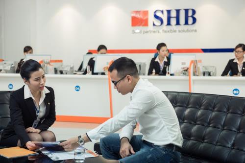 Lãi suất tiết kiệm tháng 9 vẫn neo ở mức cao.