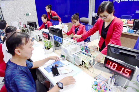 Lãi suất huy động tại các ngân hàng thương mại tăng mạnh nên lãi suất cho vay vào thời điểm cuối năm sẽ khó giảm.