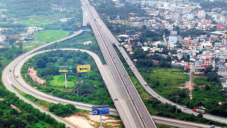 Cao tốc Bắc-Nam, nhiệm vụ khó khăn nhất quyết định tiến độ, chất lượng của dự án là công tác giải phóng mặt bằng.
