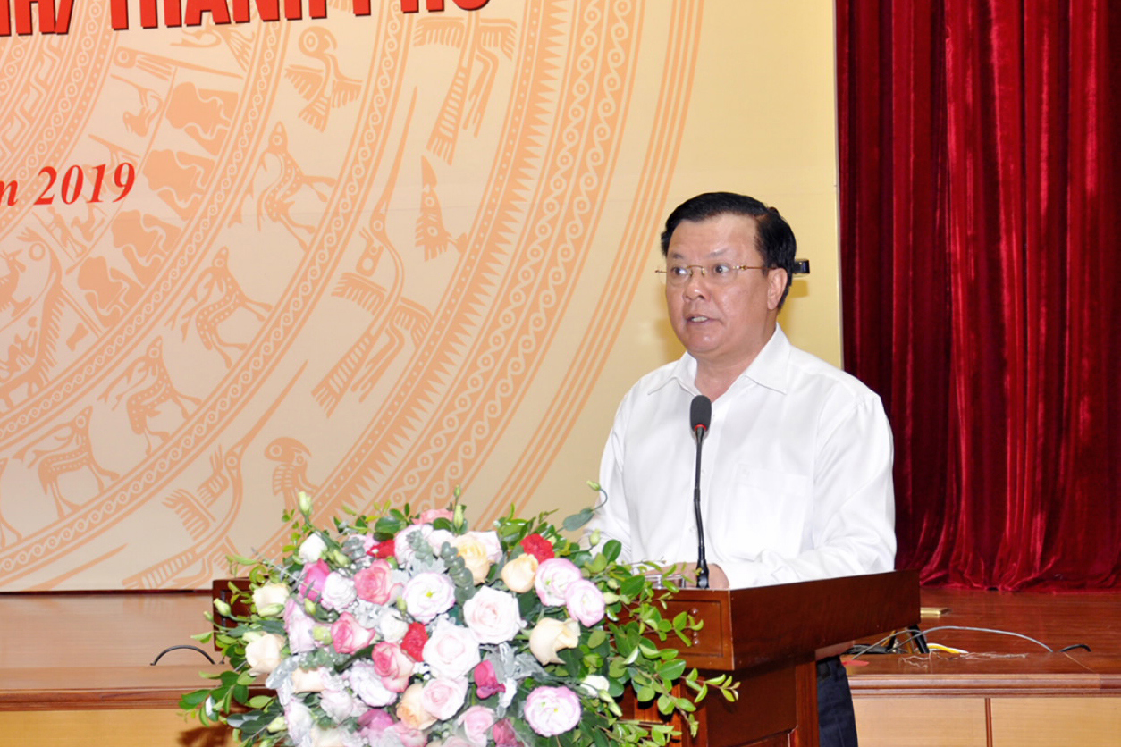 Bộ trưởng Đinh Tiến Dũng phát triển chỉ đạo hội nghị.