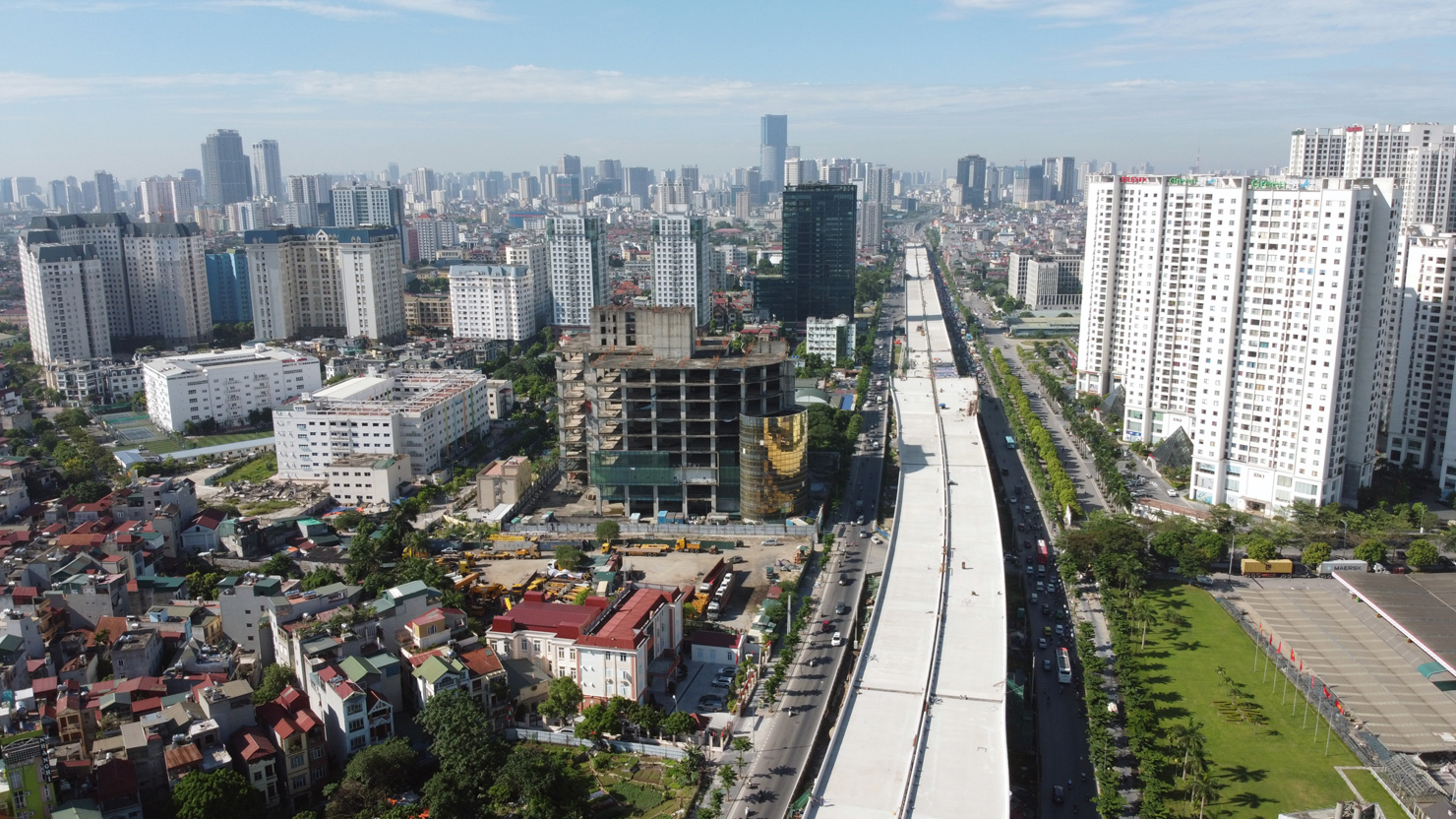 Thị trường bất động sản dự báo sẽ phục hồi trở lại vào quí IV/2002 nếu tình hình dịch bệnh được kiểm soát hoàn toàn. (Ảnh: Hạ Vũ)