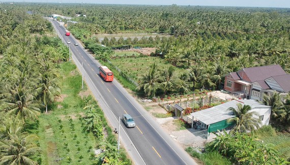 Đường BOT qua thị xã Cai Lậy, tỉnh Tiền Giang.