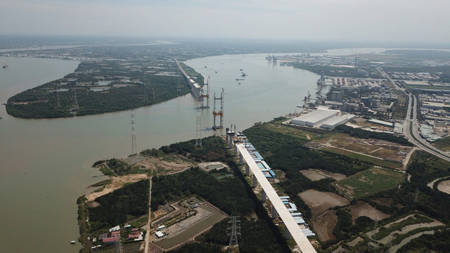 Thủ tướng Chính phủ bảo đảm đủ nguồn vốn cho hai dự án đường bộ cao tốc Trung Lương - Mỹ Thuận và Mỹ Thuận - Cần Thơ.