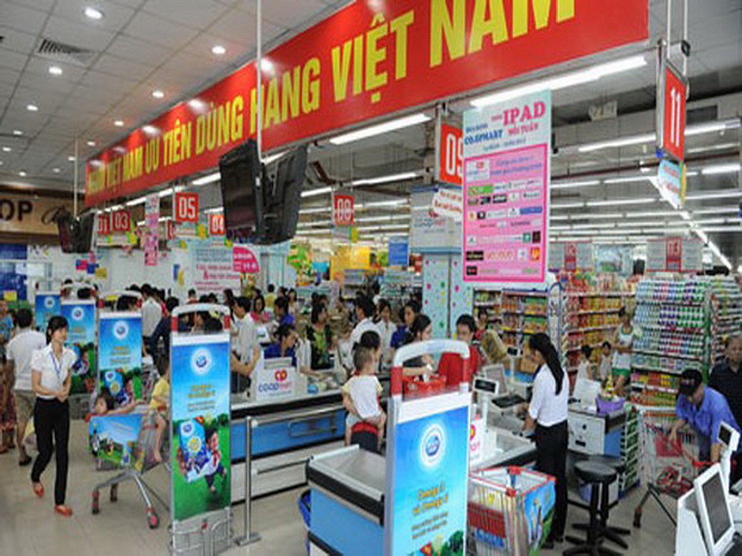 Doanh thu bán lẻ hàng hóa 10 tháng đạt hơn 3 triệu tỷ đồng.