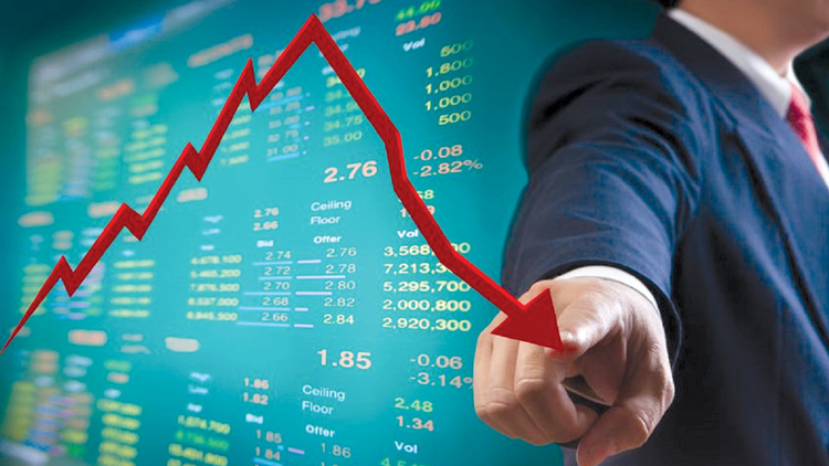 Dòng tiền bắt đáy nhập cuộc không cứu nổi thị trường, VnIndex mất 8 điểm cuối phiên.