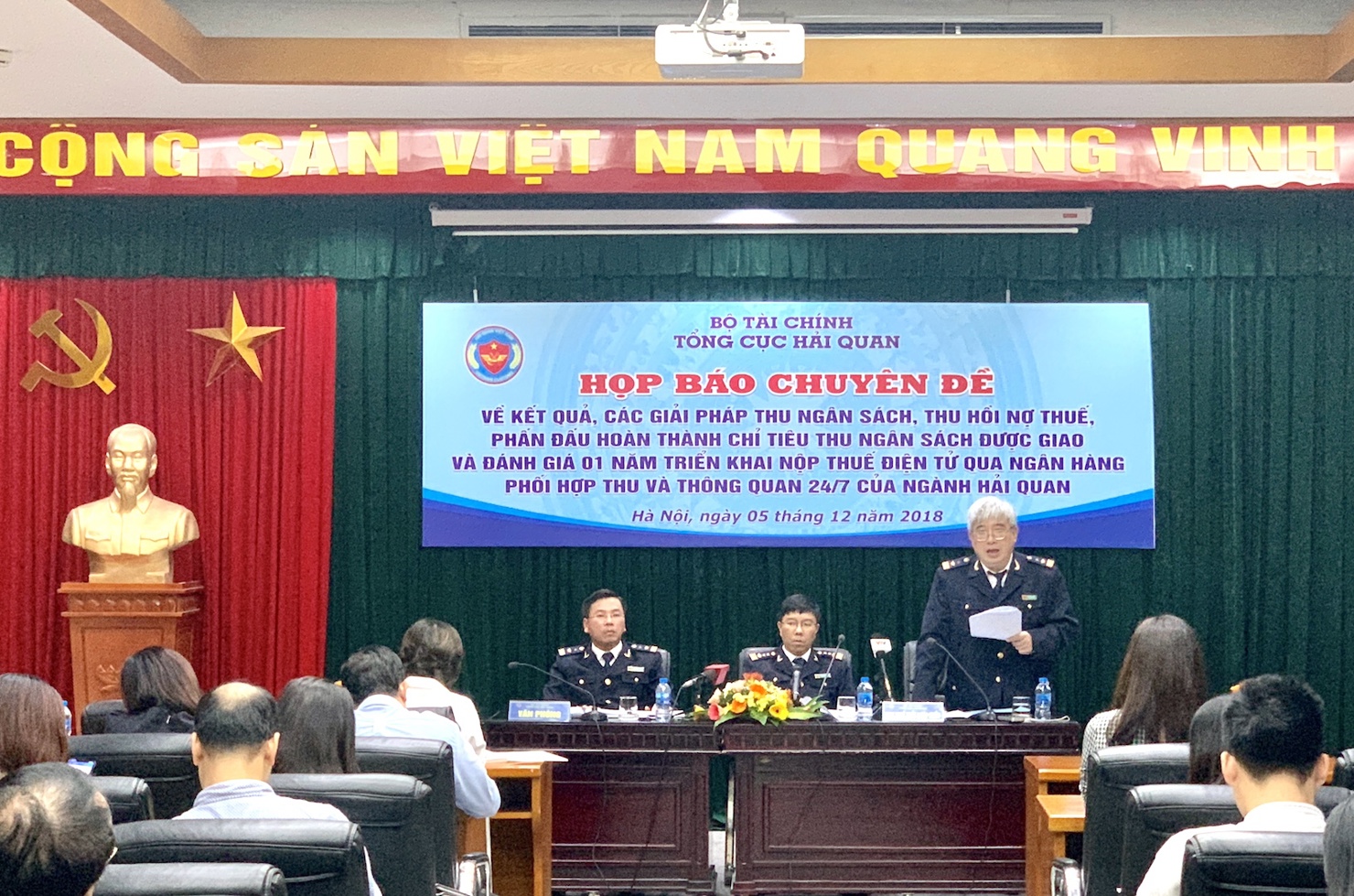 Quang cảnh buổi họp báo của Tổng cục Hải quan.