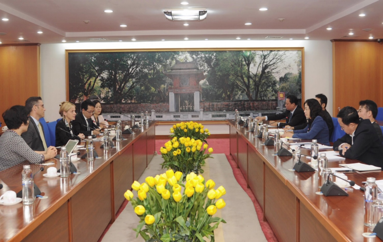 Toàn cảnh buổi làm việc.