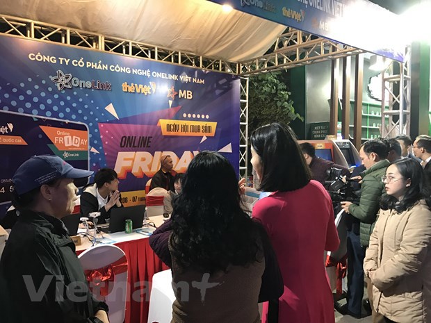 Hàng nghìn sản phẩm với khuyến mãi hấp dẫn được tung ra trong sự kiện Online Friday.