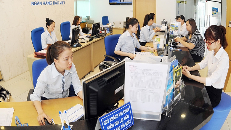 Ðến thời điểm này, không ít NHTM đã dùng hết room tín dụng được giao. Ảnh: Khánh An