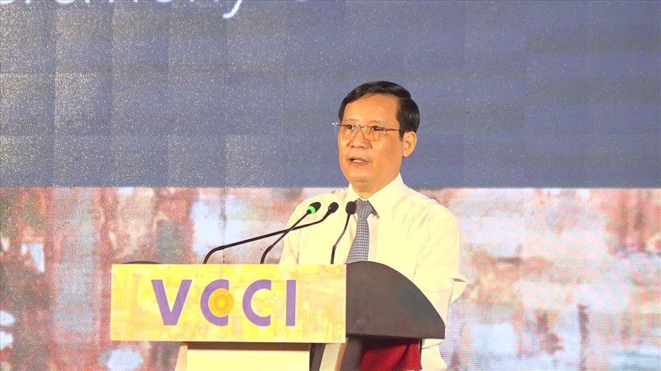 Ông Phạm Tấn Công - Chủ tịch VCCI Việt Nam phát biểu khai mạc Lễ công bố báo cáo kinh tế thường niên ĐBSCL. Ảnh: Văn Sỹ