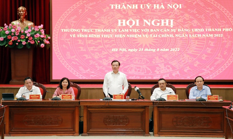  Bí thư Thành ủy Hà Nội Đinh Tiến Dũng phát biểu kết luận hội nghị.