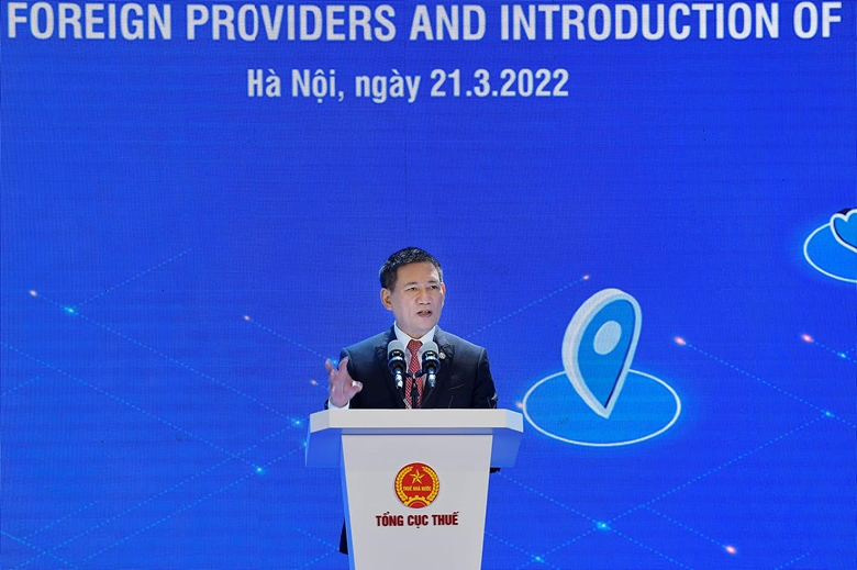 Bộ trưởng Hồ Đức Phớc: việc khai trương Cổng TTĐT và triển khai ứng dụng eTax Mobile vừa mang lại tiện ích rất lớn cho DN, người dân, vừa tăng cưởng quản lý thuế và tăng thu cho NSNN…