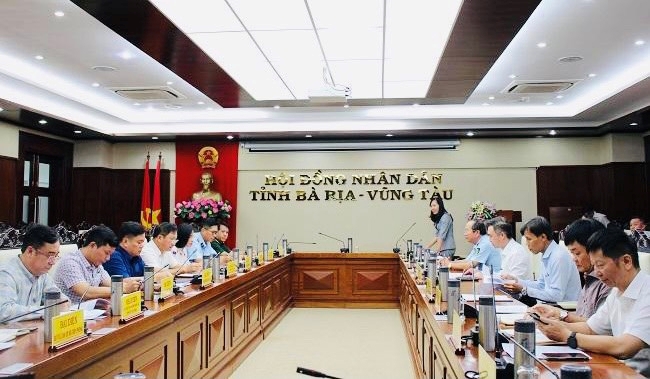 Toàn cảnh buổi làm việc.