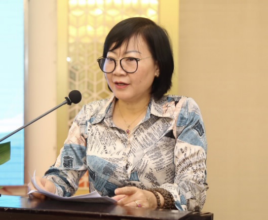 Vụ Trưởng Vụ HTQT KBNN Vũ Thanh Huyền phát biểu khai mạc lớp học bồi dưỡng. 
