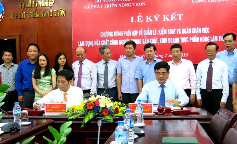Lễ ký kết giữa Bộ NN&PTNT và Bộ Công thương