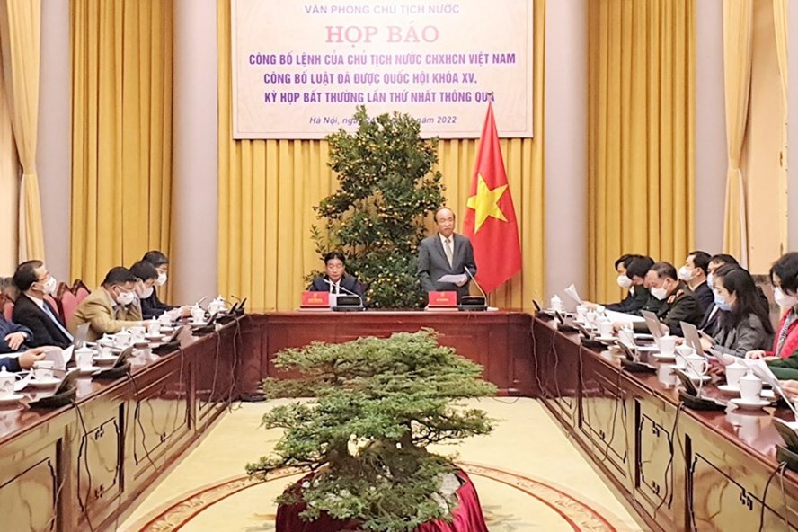 Buổi họp báo công bố Lệnh của Chủ tịch nước về luật sửa đổi, bổ sung một số điều của 9 luật.