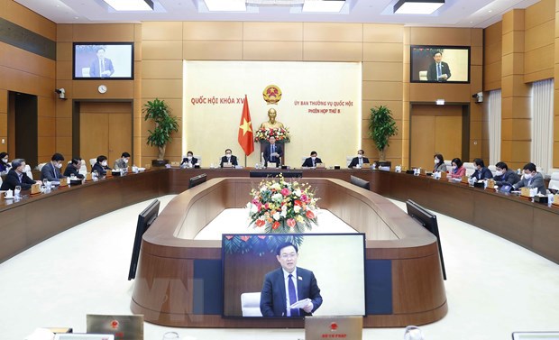 Toàn cảnh Phiên bế mạc kỳ họp thứ 8 của Ủy ban Thường vụ Quốc hội sáng ngày 17/2.