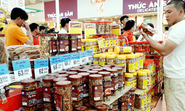 Muốn cạnh tranh đòi hỏi các DN bán lẻ Việt thay đổi cách tiếp cận. Nguồn: Internet